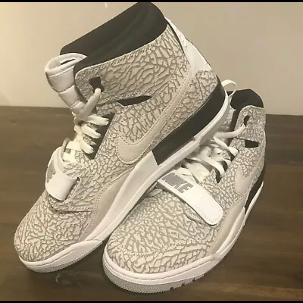 Air Jordan Legacy 312 BNIB Size 9